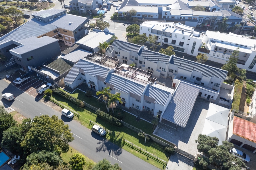 4 Bedroom Property for Sale in Plettenberg Bay Central Western Cape
